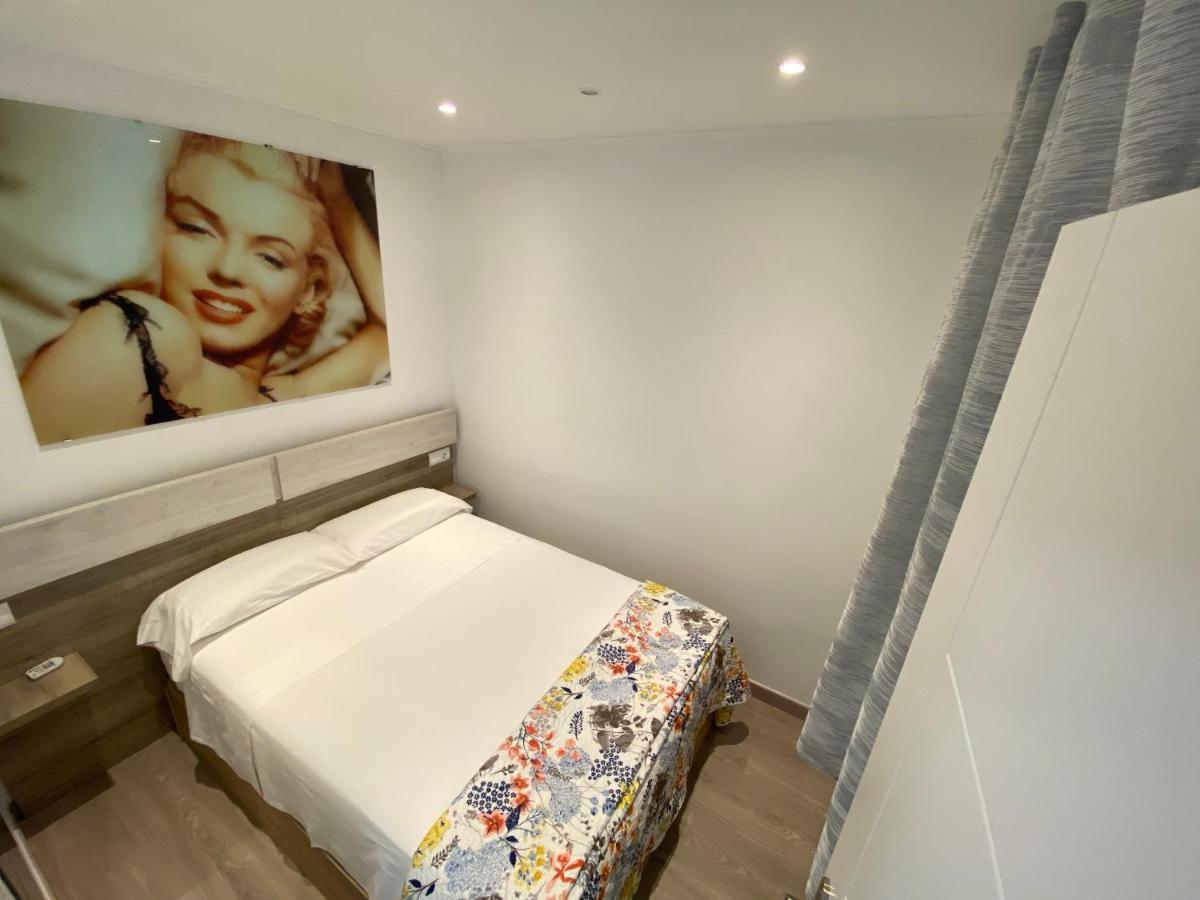 Marilyn Apartamento Roses Exterior foto